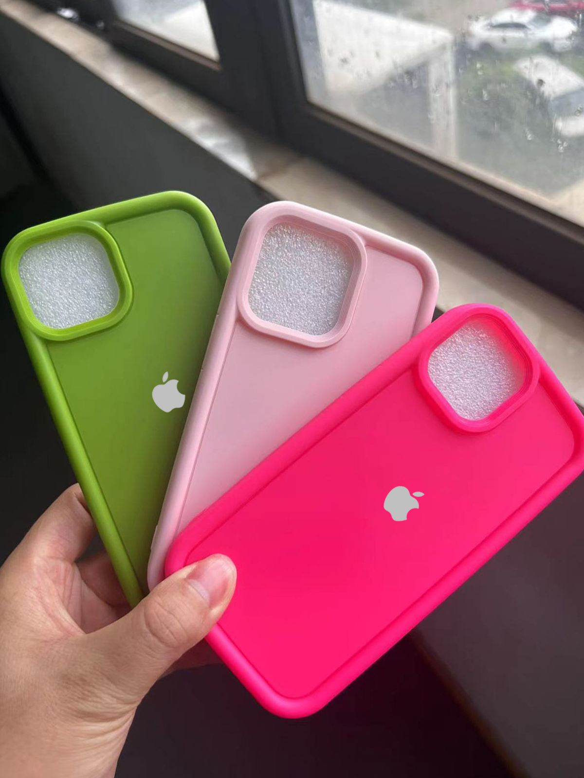 New Silver Apple Logo Silicone Coloured Solid Case! 💚