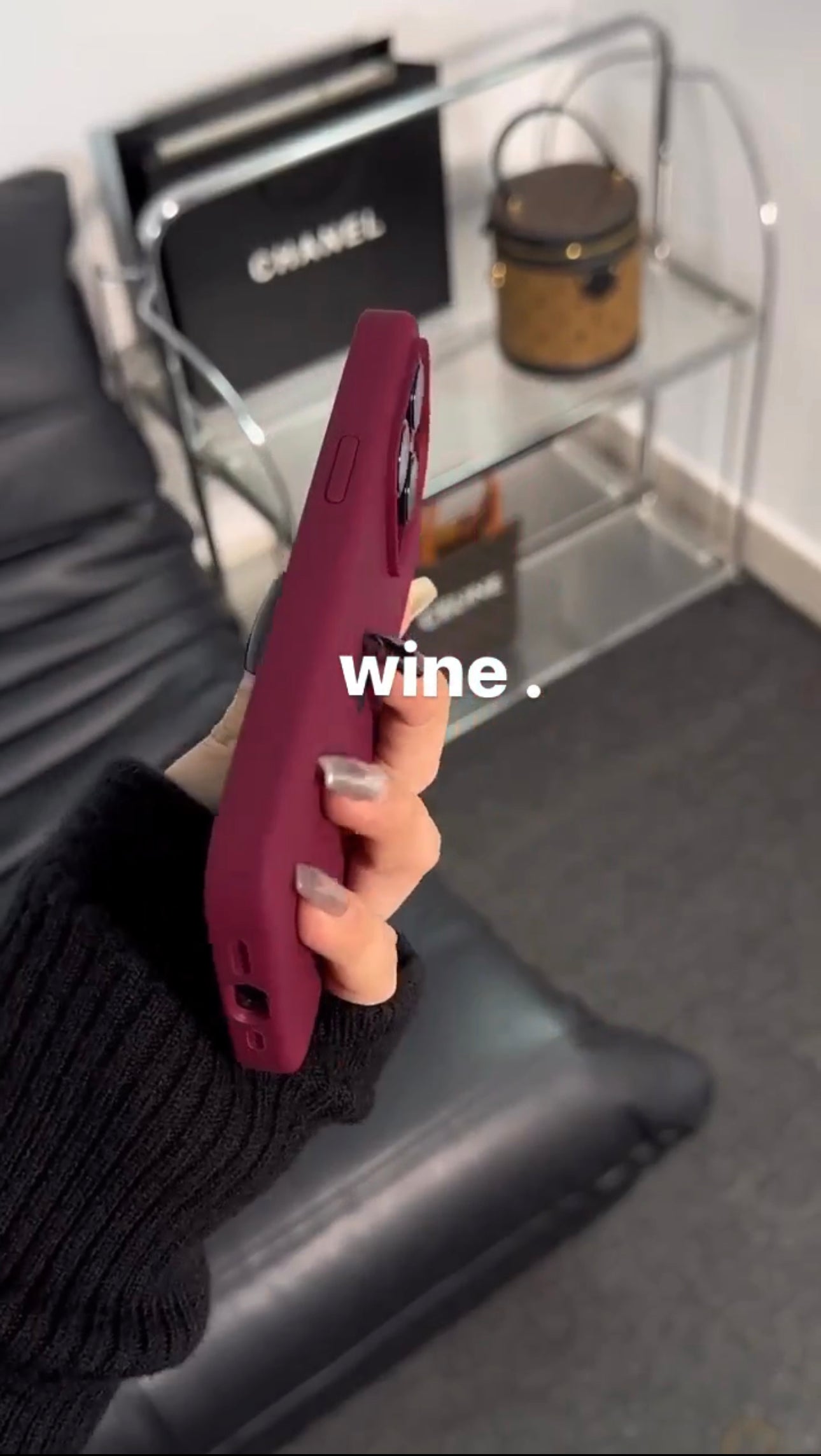 WINE APPLE LOGO SILICONE CASE