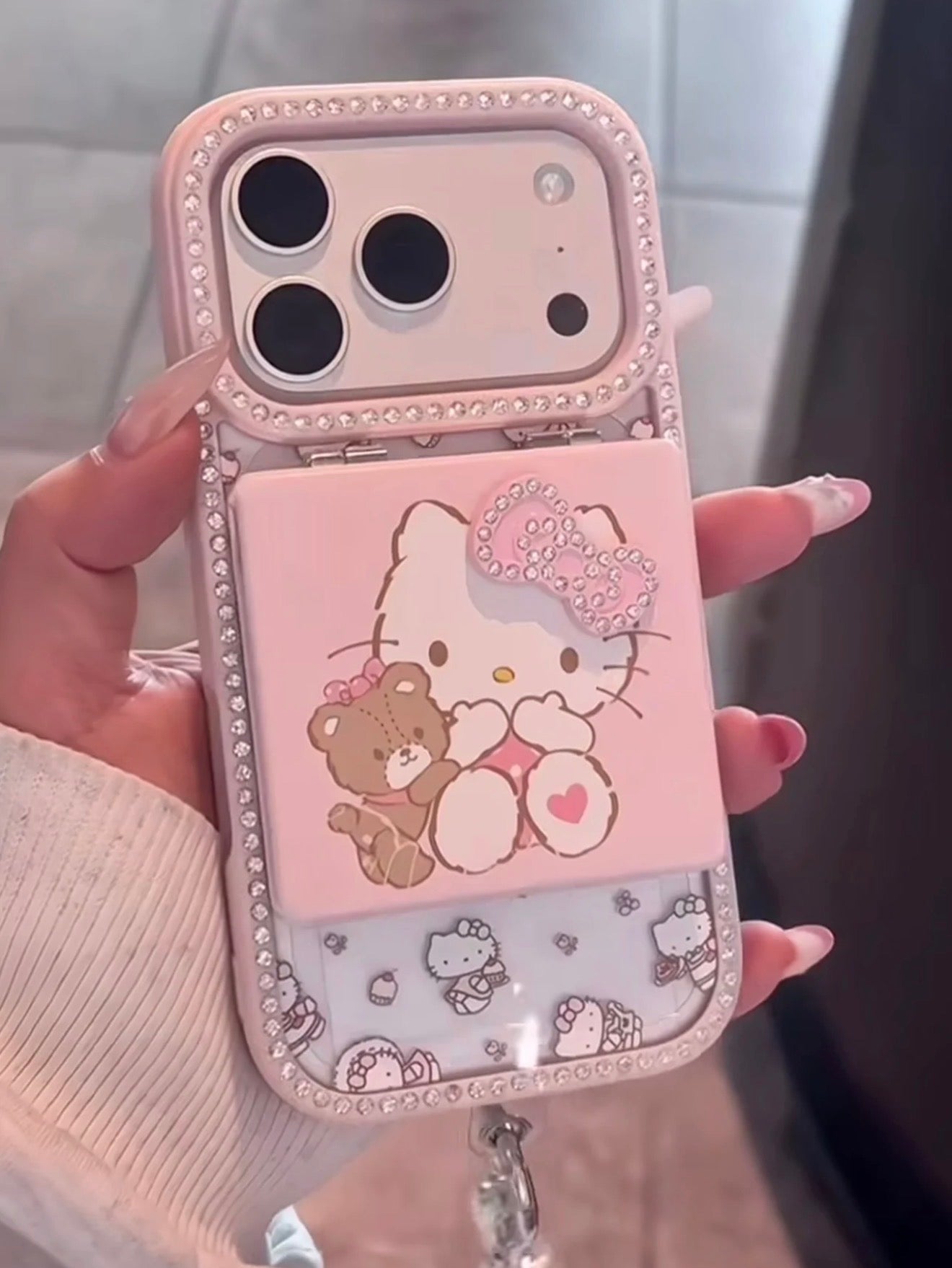 Hello Kitty Mirror Diamond Studded Case