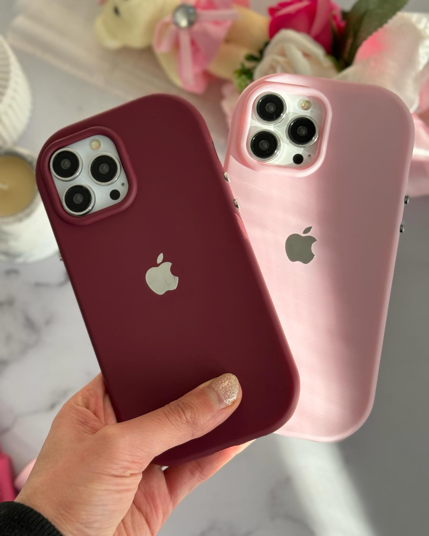 Round Luxury Apple Logo Silicone Case- Wine 🍷