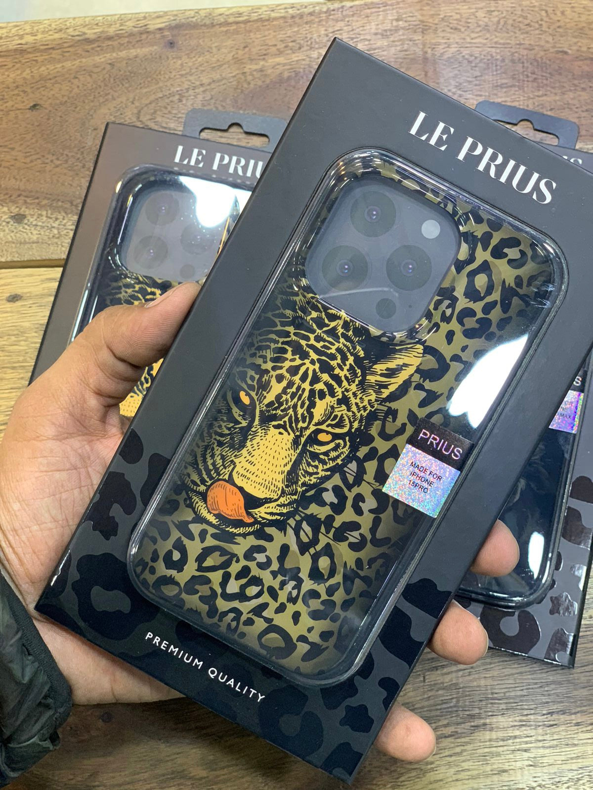 iPhone 15 Series Le Prius Beanded Lion Series Case