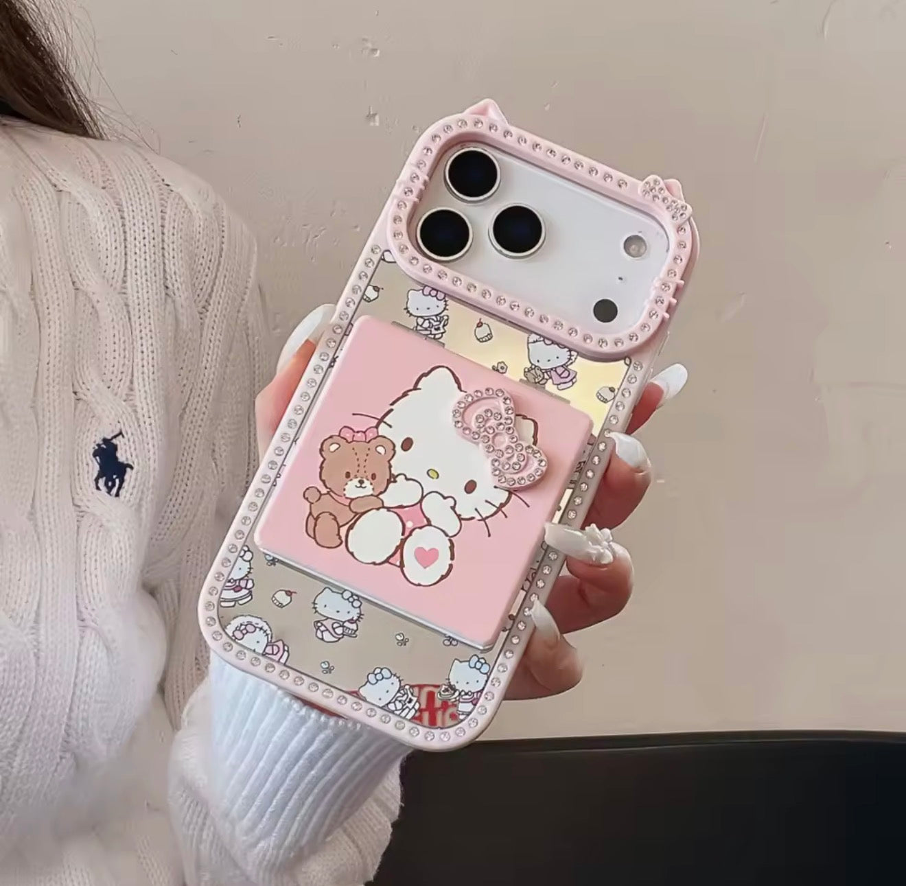 Hello Kitty Mirror Diamond Studded Case