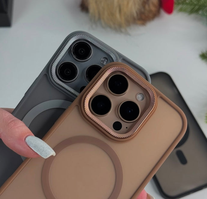 New Matte Transparent MagSafe Case! 🖤🤎🤍 – variety.pk