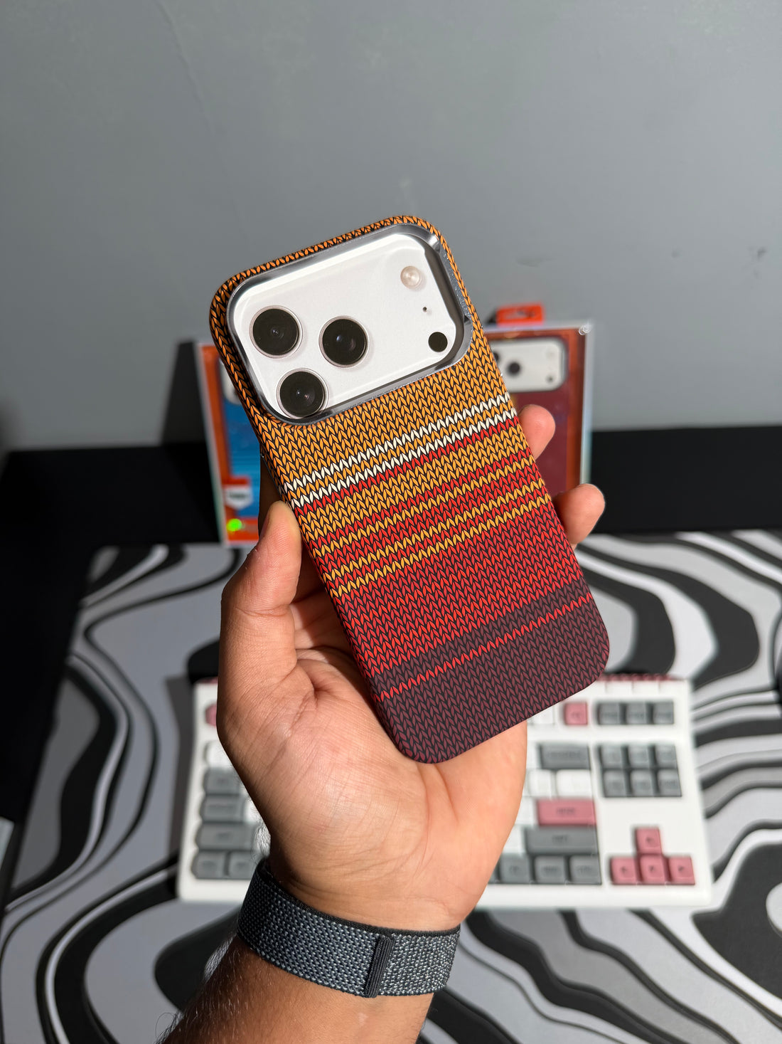 Free Air Red Maroon Waves Carbon Case