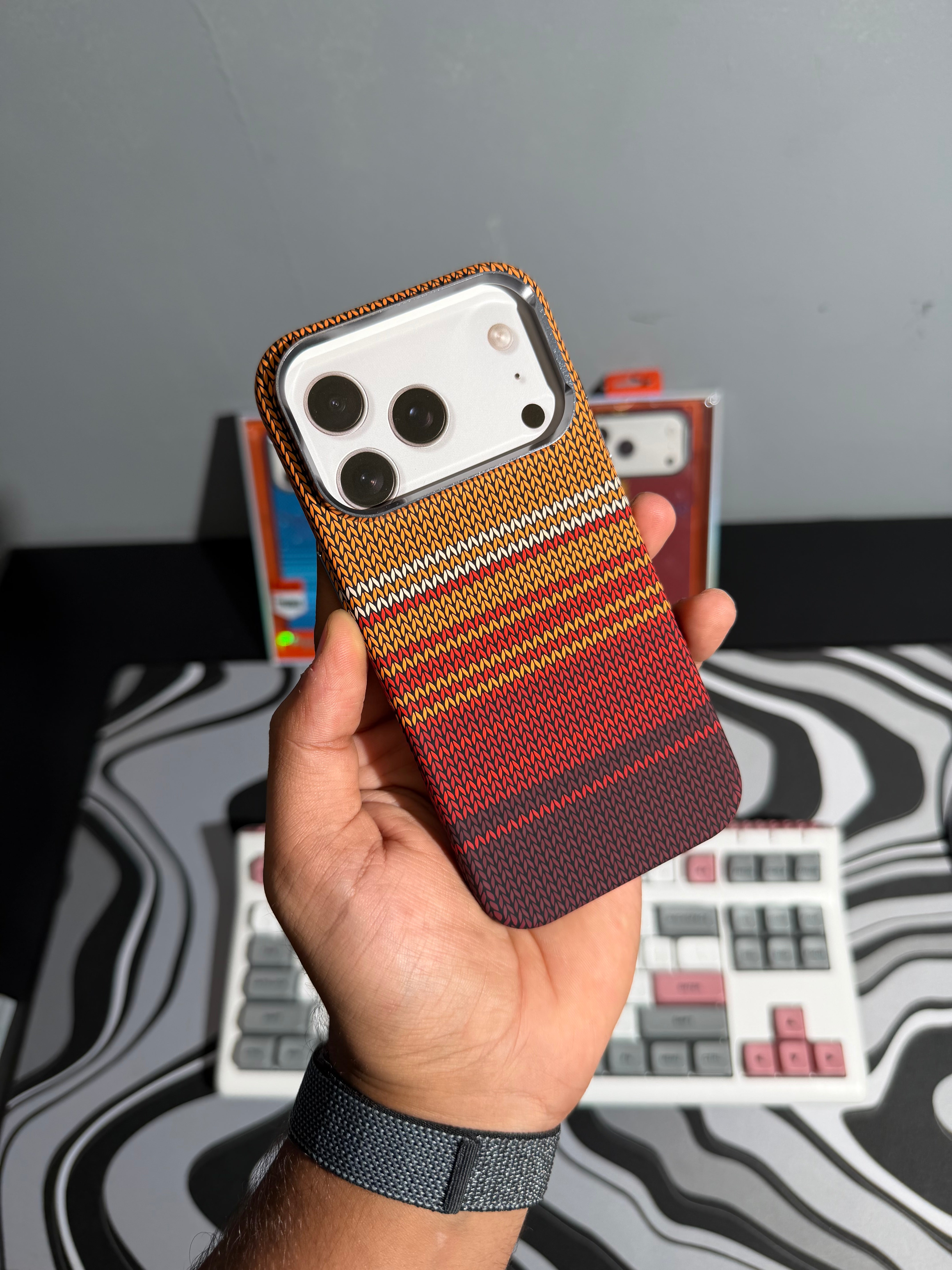 Free Air Red Maroon Waves Carbon Case