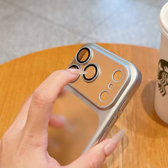 Matte Frosted Q Series Case For iPhone 17 Series