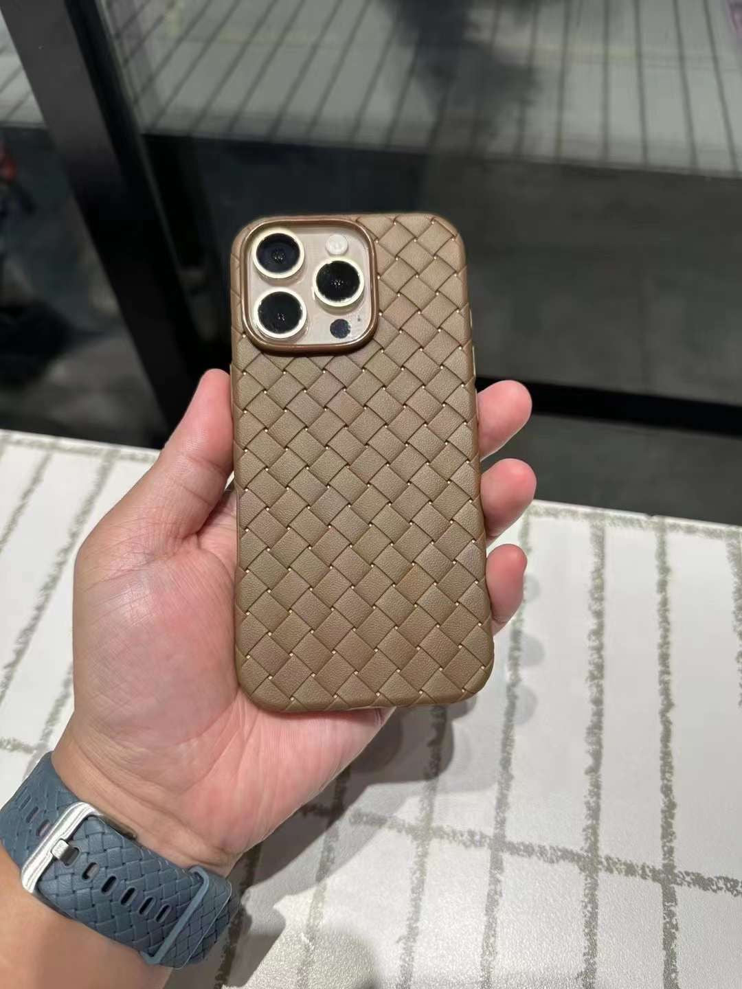 iPhone Leather WOVEN PHONE CASE