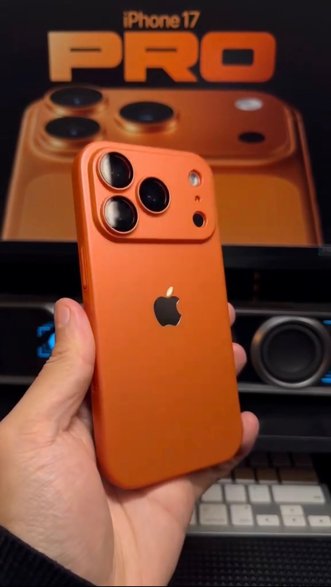 Original PC Slim Matte Case! 🖤 🤍