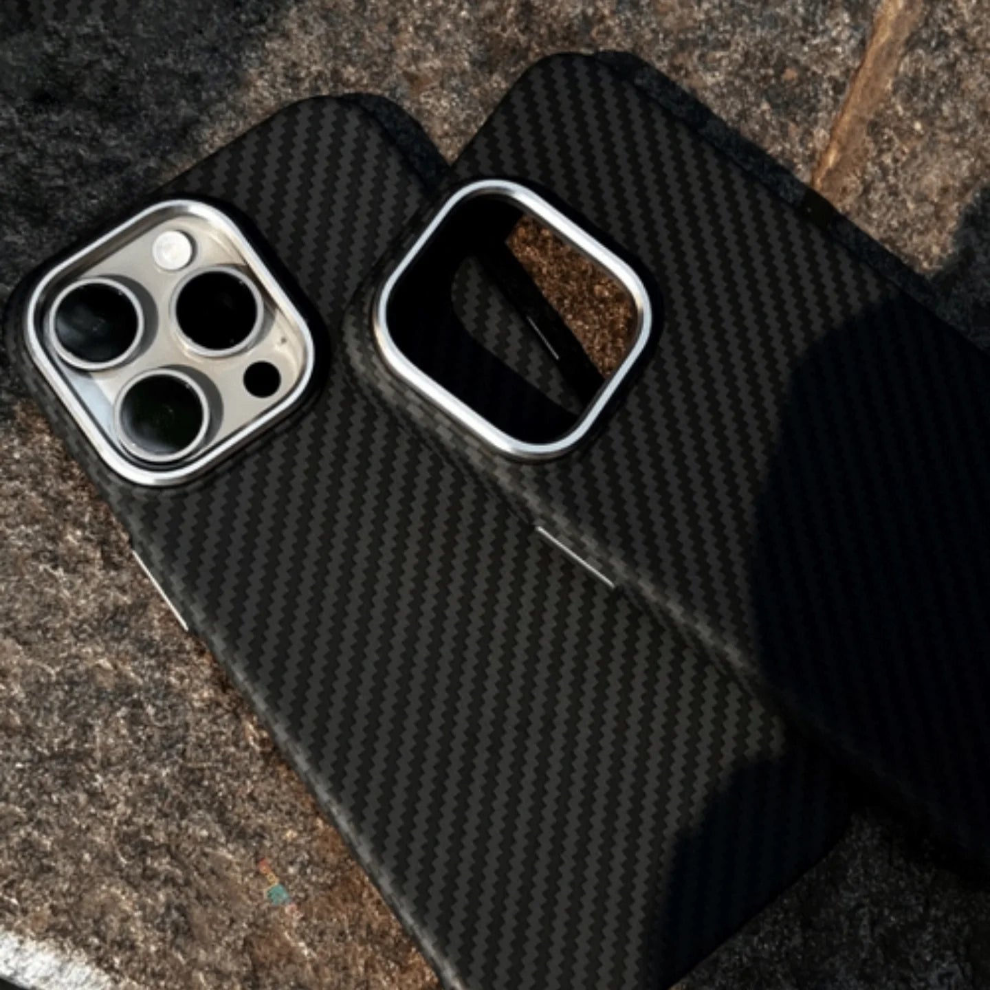 New Pitaka Carbon Fibre Series Case. ♣️