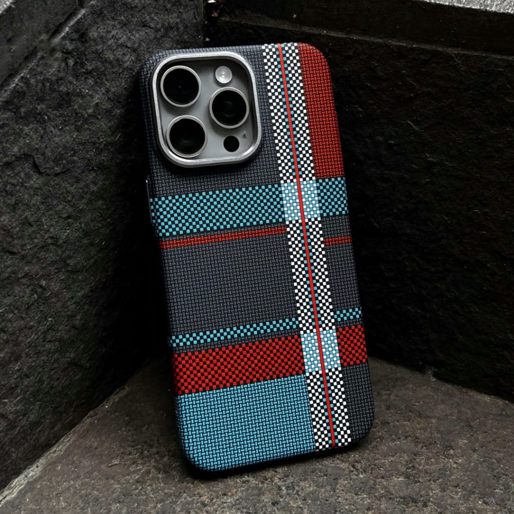 New Pitaka Carbon Fibre Series Case. ♣️